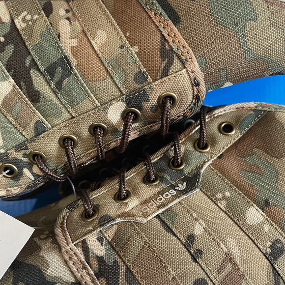 Men’s Never Worn FOTB Camo Seeley Adidas (size 11) - Picture 3 of 5
